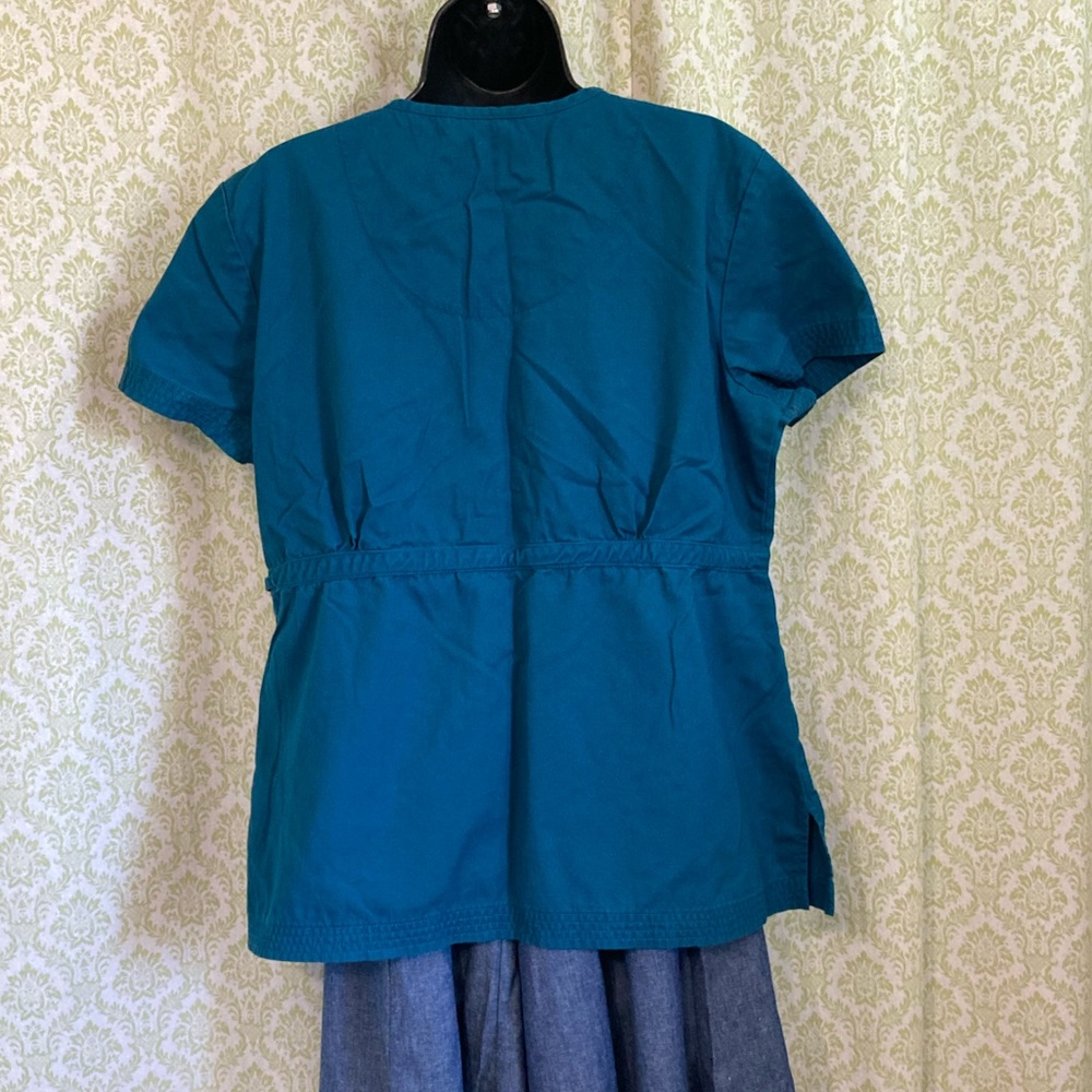 Koi by Kathy Peterson scrubs top - Picture 4 of 7
